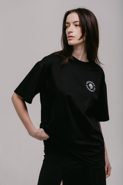 Oversized T-shirt х steve_coccodrillo Zmiivna in Black
