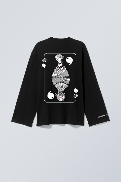 Oversized Long Sleeve T-shirt х steve_coccodrillo Queen in Black