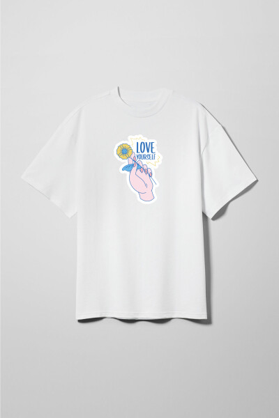 Oversized T-Shirt x Oleksii Demianiuk Love Yourself in White
