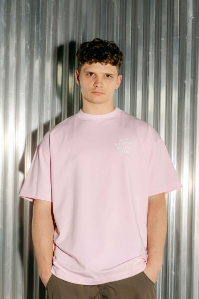 Oversized T-shirt ARSC With White Logo 7x7cm in Light Pink