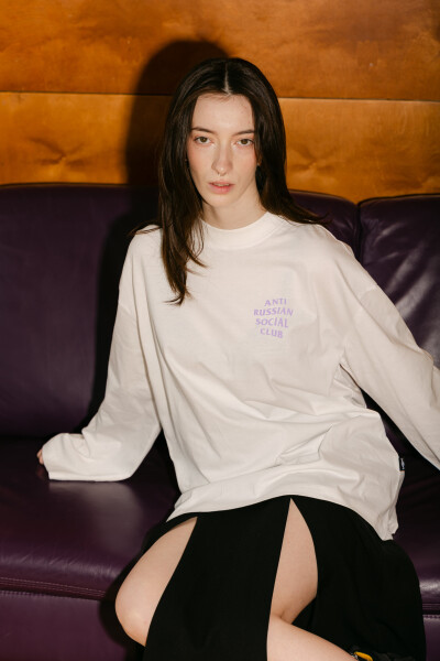 Oversized Long Sleeve T-shirt ARSC with Lilac Logo 7x7cm in White