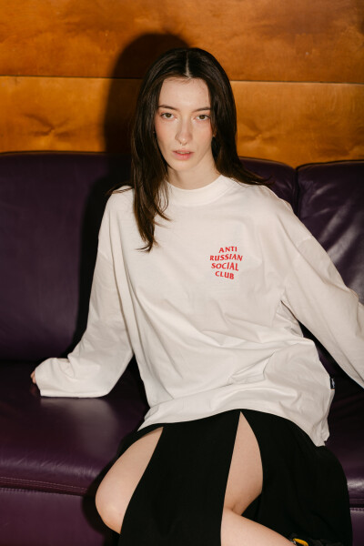 Oversized Long Sleeve T-shirt ARSC with Red Logo 7x7cm in White
