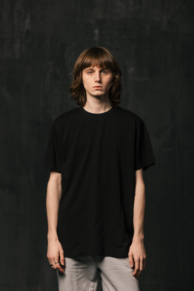 Basic Relaxed T-shirt in Deep Black