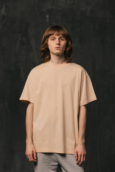 Basic Oversized T-shirt Spirit in Beige