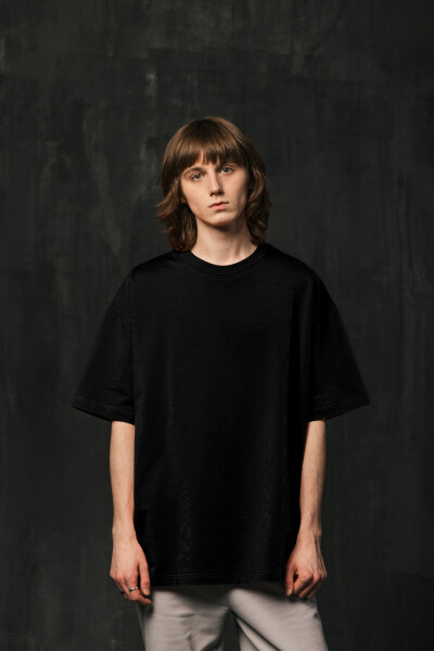 Basic Oversized T-shirt Spirit Premium in Black
